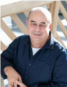 l.dislaire.png A propos